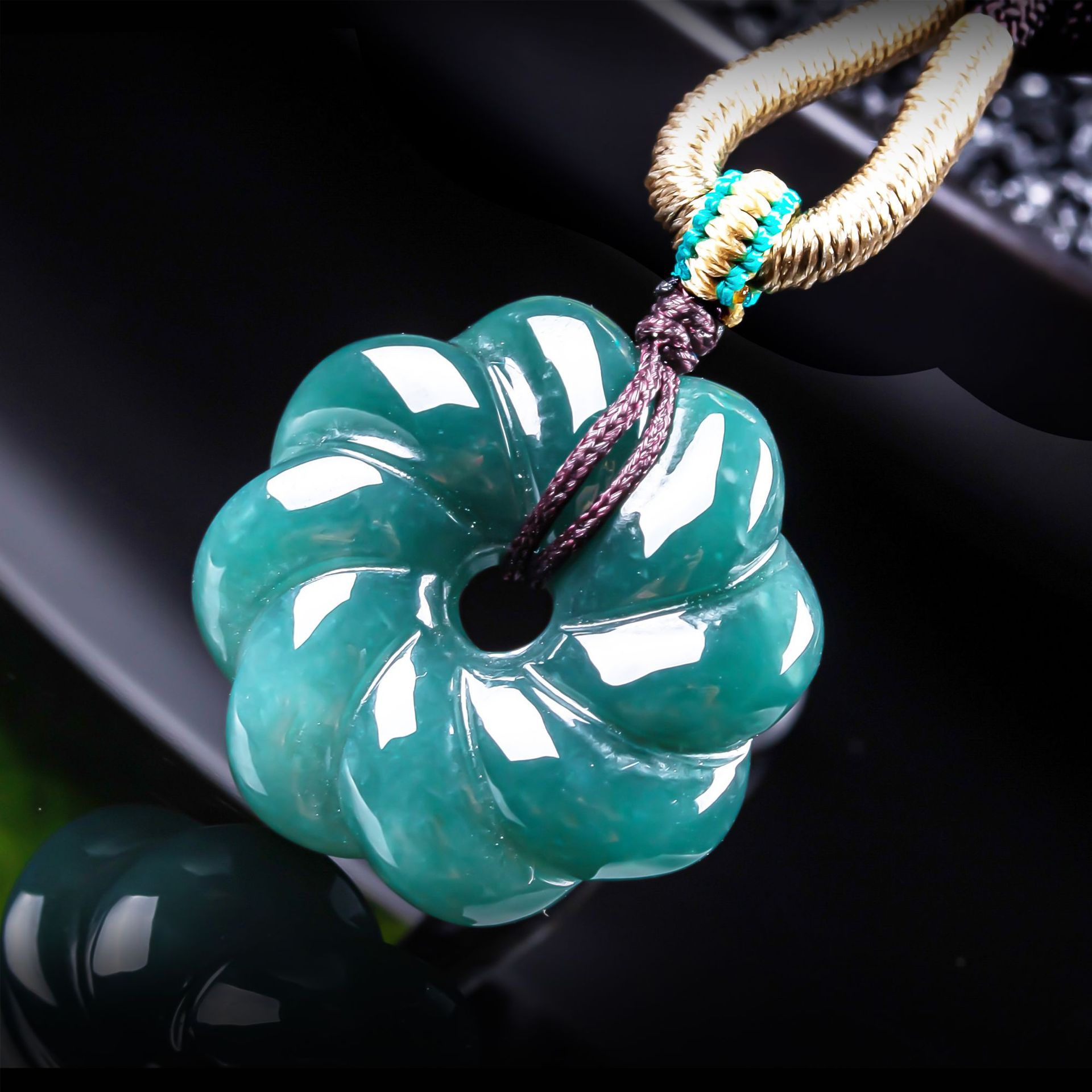 Doğal Birman Yeşim Taşı Çiçek  - Jewelry & Watches Review incelemesi ve fiyatı